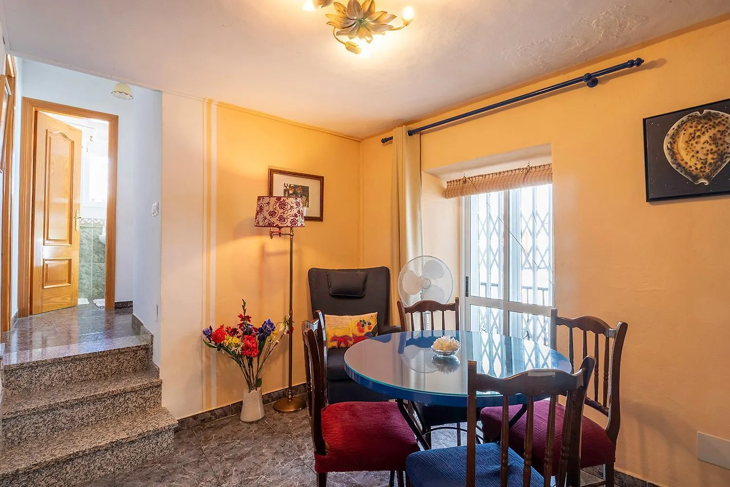 Casa Marlo, Spacious House In The Lively Centre Of Cómpeta Hébergement de vacances