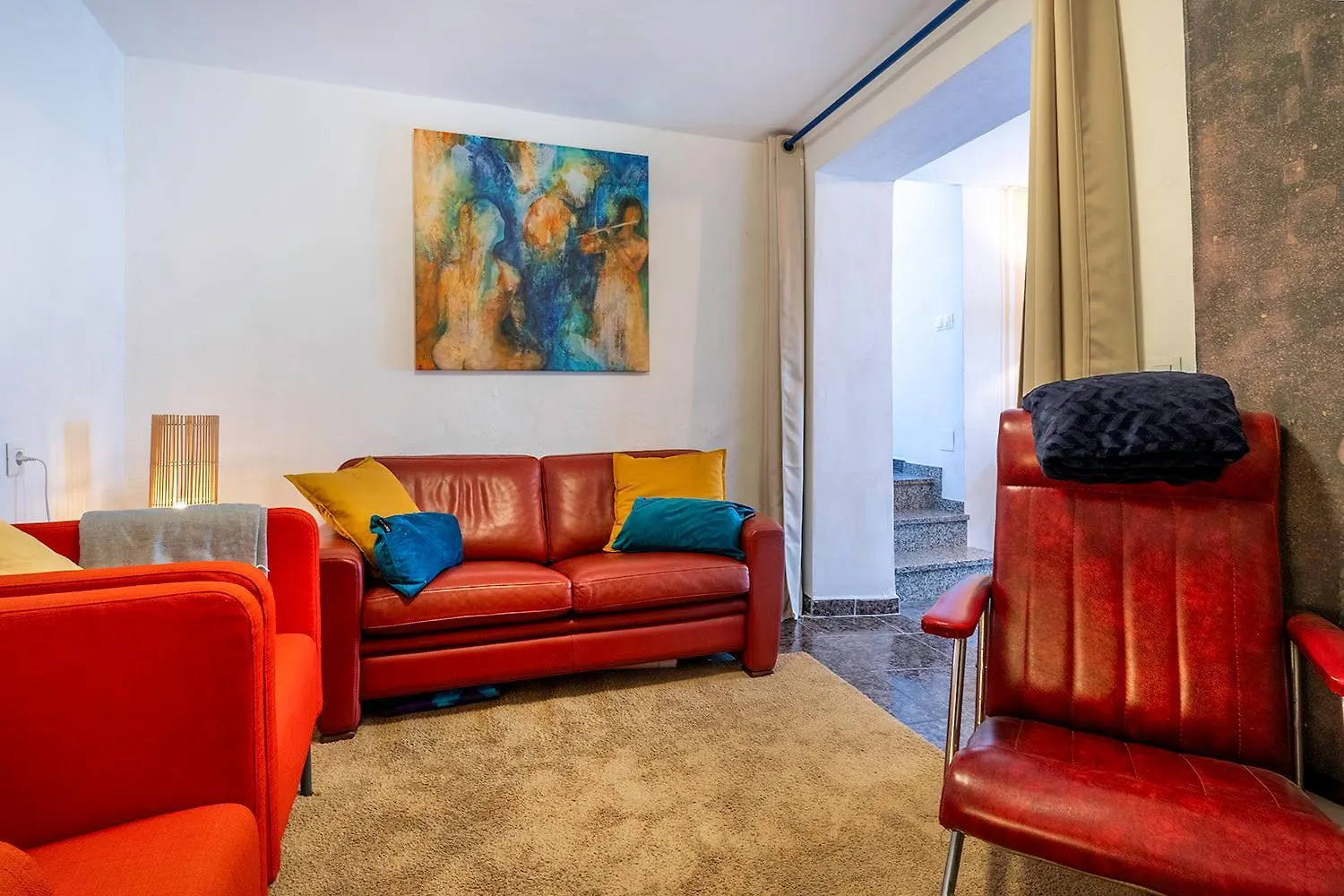 Casa Marlo, Spacious House In The Lively Centre Of Cómpeta Espagne