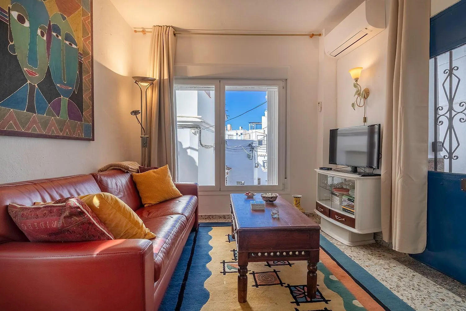 Casa Marlo, Spacious House In The Lively Centre Of Cómpeta Hébergement de vacances